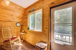 7 Mi to Ski Slopes! Cozy Madison Cabin w/ Fire Pit - Innenbereich