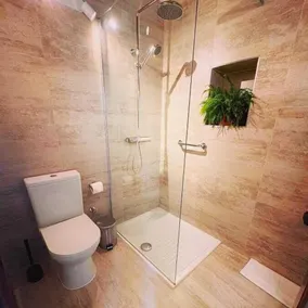 Ta' Ġilarda Boutique Living - Baño
