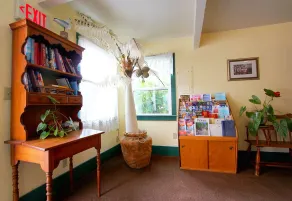 Harbor Inn - Lobby
