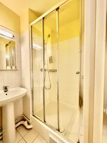 Hotel Bellevue Montmartre - Badrum