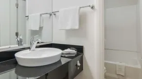 Motel 6-Addison, TX - Dallas - Salle de bain