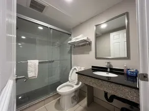 Kluane Park Inn - Salle de bain