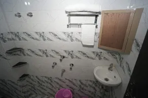 Nidhipataye Homestay - Bathroom
