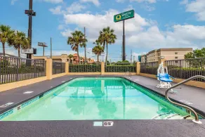 Quality Inn Mobile West Tillmans Corner - Pool