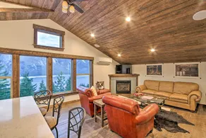 Cle Elum Lake Bunkhouse w/ Shared Hot Tub & Views! - Interiør