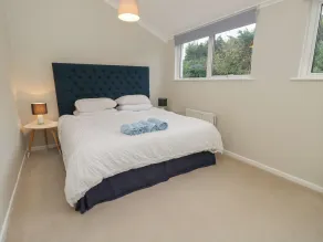High Tide - Room
