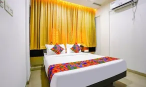 Fabhotel Woods Regency - Room