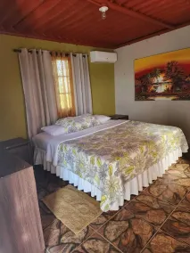 HABITACION A 5 MINUTOS DEL AEROPUERTO - Room