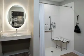 TownePlace Suites by Marriott Foley at OWA - Salle de bain