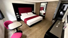 Hotel Embassy - Room