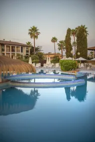 Blau Colònia Sant Jordi - Piscina