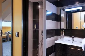Unique Hôtel Résidence & Spa - Salle de bain