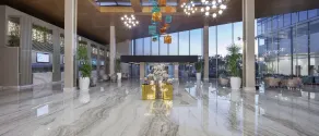 Nirvana Cosmopolitan Hotel - Convention & Sports Center - Recepción