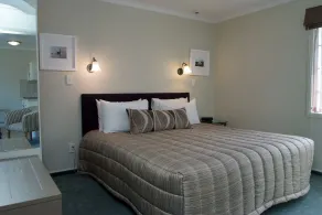 Silver Fern Rotorua Suites & Spa - Chambre