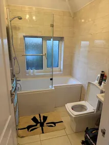 A Stunning 3 Bedroom Luxury Holiday Home - Bathroom