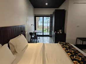 Ibex Resorts, Malampuzha - Kava Eco Camp and Caravan Park - Vue de la chambre