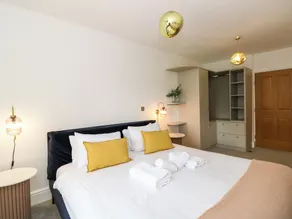The Violet Suite Stone Cross Mansion - Room