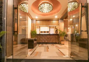 The Regal Hotel & Lounge - Reception