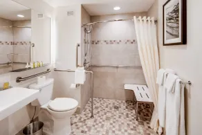 DoubleTree by Hilton Hotel & Suites Jersey City - Salle de bain