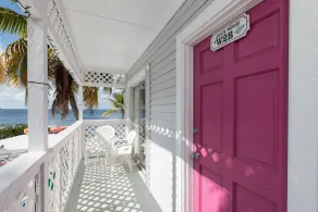 Amoray Dive Resort - Entrée intérieure