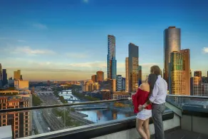 Aura on Flinders Serviced Apartments - Room