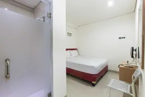 RedDoorz Plus @ Jalan Pemuda Jakarta - Room