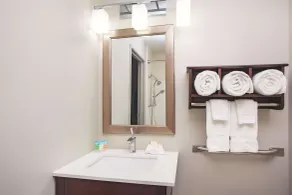 La Quinta by Wyndham Rockford - Chambre