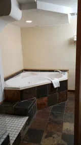 Ramada by Wyndham Pinewood Park Resort North Bay - Salle de bain