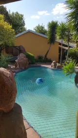 Flintstones Guest House Fourways - Pool