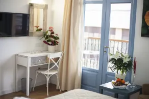 Operetta House - Room