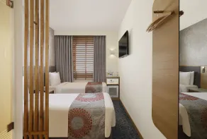 Holiday Inn Express Gurugram Sector 50 by IHG - Room