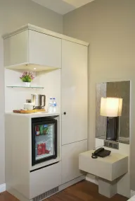 Homey AirPort Hotel - Chambre