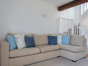 Stable End Cottage - Interior