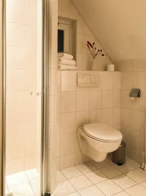 Holiday home for rent near swimming pool and golf course - Bathroom