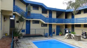 Pathfinder Motel - Pool
