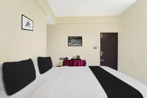 Super Townhouse Trivandrum Padmanabhaswamy Temple Formerly Rezt N Relaz Inn - Rum