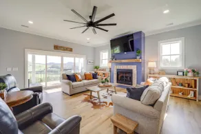 Mountain Views! New 4 BD Jefferson Luxe Home - Interiør