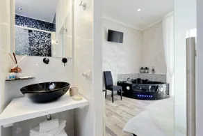 Just Chilling Suite - Badrum