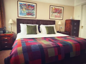 The Robin Hill - Room