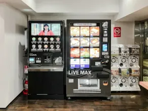 HOTEL LiVEMAX Shinsaibashi East - Reception