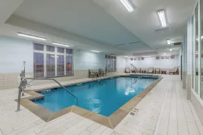 Holiday Inn Salina by IHG - Piscina