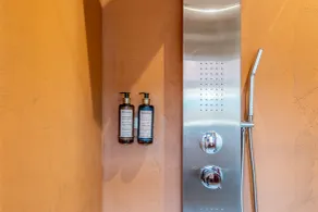 Cherry Sculpture Hotel - Chambre