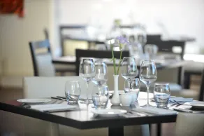 Ice House Apartments - Restaurant