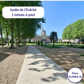 Chez FLORA D - Lisieux hypercentre - - Diverse
