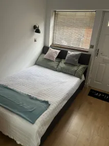 Teddington Little Gem - Room