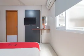 RedDoorz Plus @ Dago Pojok 3 - Room