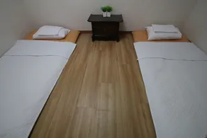 ICOS Guesthouse 1 - Female Only - Quarto