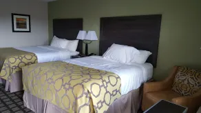 Baymont by Wyndham Clarksville - Chambre