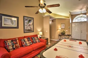 Cocoa Beach Paradise: Screened Pool, Patio + Games - Interiør