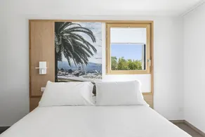 Novaya Suites - Camera